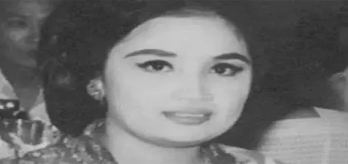 Sejarah dan Kisah Cinta Yurike Sanger Dengan Bung Karno