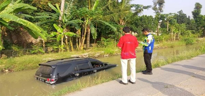 Tragedi Cilegon Sopir Kejang Mobil Terjun ke Bawah Jembatan