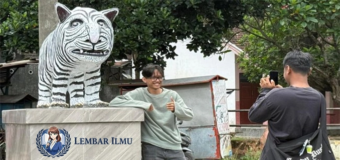 Viral Patung Macan Putih Kediri Mirip Kuda Nil Warganet Selfie