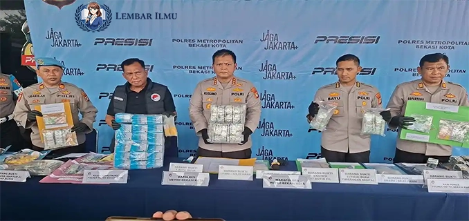 Polisi Bongkar Edaran Obat Keras di Bekasi 4 Orang Diamankan